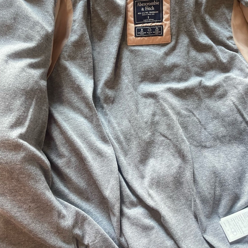Abercrombie & Fitch Light Pink Quilted Jacket size S - Picture 6 of 10